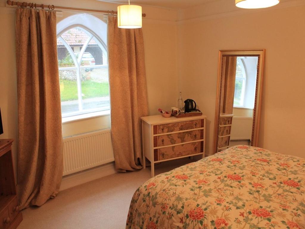 Church Farmhouse B & B Kennett Bilik gambar