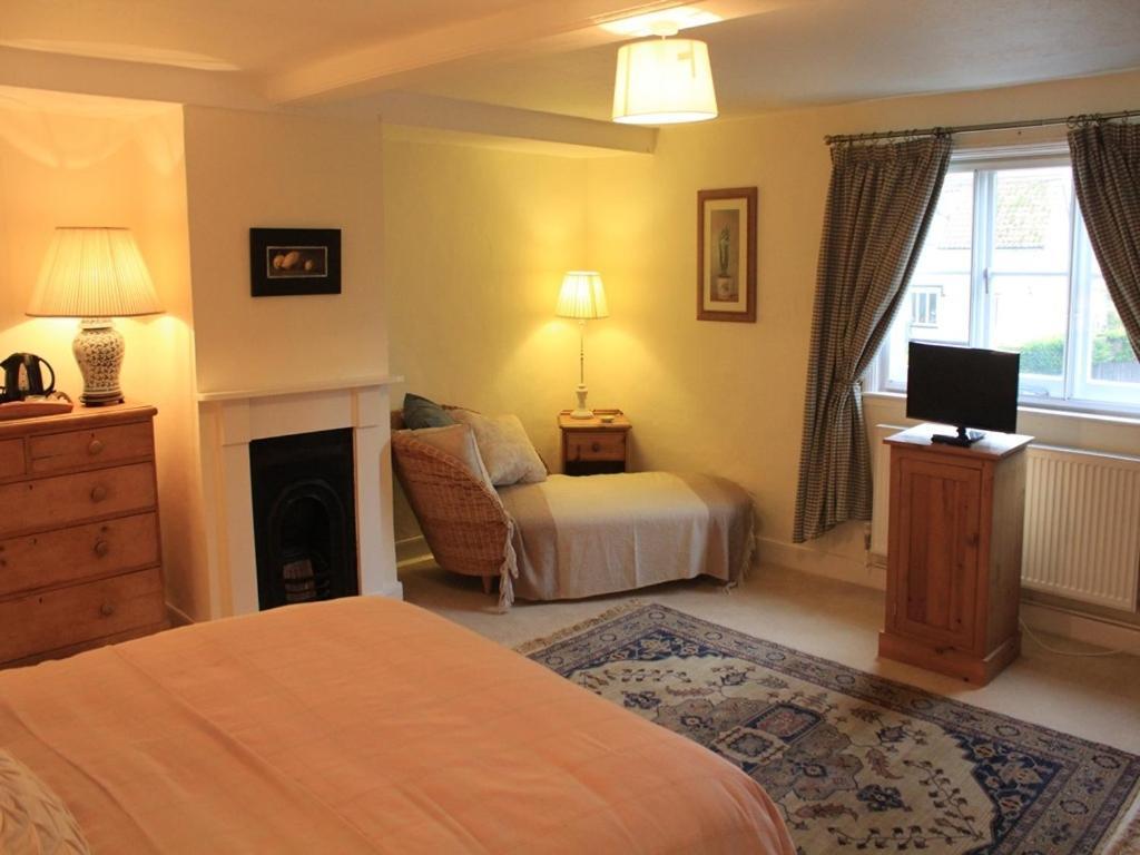 Church Farmhouse B & B Kennett Bilik gambar